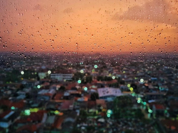Senja Dikala Gerimis