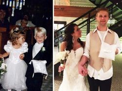 Potret Para Pasangan Setia Pose Ulang Seperti di Masa Silam