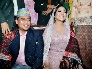 Mau Sewa Mobil ke Resepsi Kahiyang-Bobby? Ini Tarifnya
