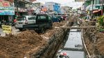 Galian Kabel di Pasar Lama Bikin Macet