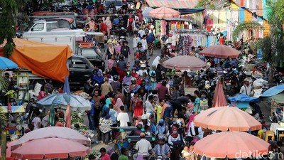 PKL Padati Kawasan Pasar 16 Ilir Palembang
