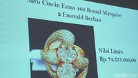 Cincin emas 460 round marquise 2 emerald berlian ini dihargai nilai limit Rp 74.551.000.