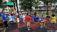 Pemerintah Provinsi (Pemprov) DKI Jakarta kembali akan melanjutkan pembangunan Ruang Publik Terpadu Ramah Anak (RPTRA) pada 2018.
