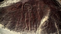 Banyak teori bermunculan terkait garis-garis misterius Nazca. Beberapa menyebut garis ini digunakan sebagai sarana meminta hujan, ada pula yang menyebut ini buatan alien. Masih jadi kontroversi yang mana yang benar (Thinkstock)
