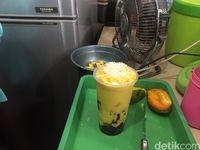 Nikmatnya Suket Minuman  Susu Ketan yang Kekinian  dari 