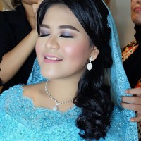 Untuk pulasan makeup yang diterapkan berkonsep flawless dan natural.  Makeup artist Nico Samosir lah yang membuat Kahiyang Ayu terlihat cantik ketika prosesi Haroan Boru dilakukan di kediaman Bobby Nasution, Perumahan Bukit Hijau Regency, Taman Setia Budi (BHR Tasbi), Asam Kumbang, Medan, Sumatera Utara. Foto: Dok. Instagram @nicolasbulbul