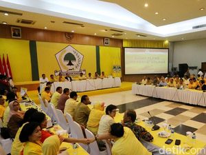 Skors Dicabut, Pleno Golkar soal Setya Novanto Dimulai Kembali