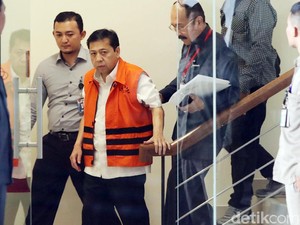 Pengacara Dampingi Novanto Serah Terima Pelimpahan Tahap Dua