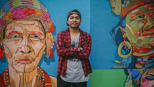 Dae Buton Bikin Mural Keberagaman di Taman Pandang Istana 