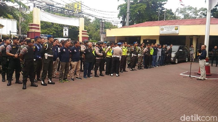 Polisi Gelar Operasi Narkoba di Johar Baru