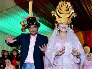 Kekhasan Tortor Mandailing di Pernikahan Kahiyang-Bobby