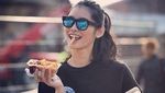 Foto: Intip Liburan Si Cantik Ming Xi, Model Victorias Secret