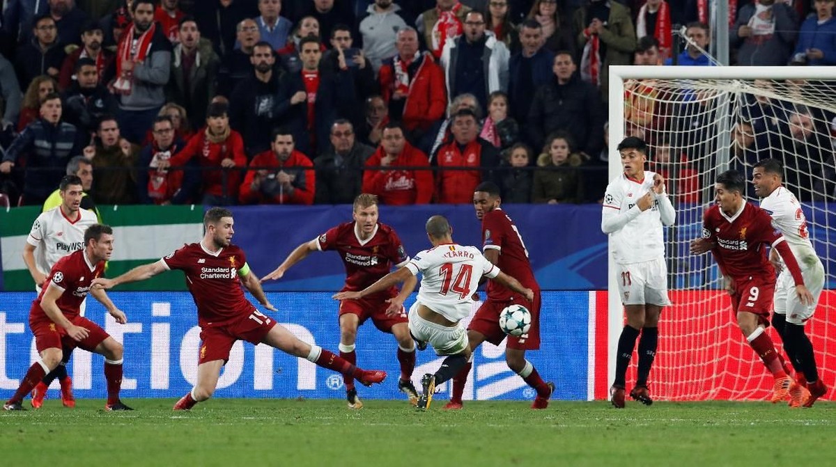 Sempat unggul 3-0, Liverpool harus puas diimbangi Sevilla 3-3 (Foto: Matthew Childs/Action Images via Reuters)