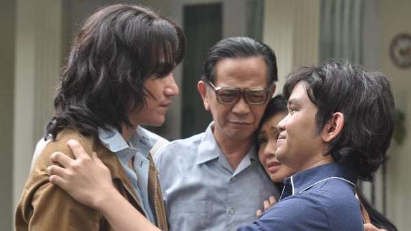 Yuk, Intip Proses Syuting Chrisye Yuk, Intip Proses Syuting Chrisye