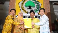 Saat Wapres JK Sentil Mensos Khofifah yang Berpolitik di Hari Kerja