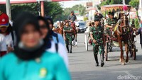 Rombongan bergerak menuju kediaman Bobby di Bukit Hijau Regency (BHR).