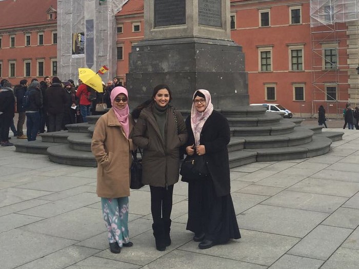 Liburan Sambil Kerja Cara Anang Ajak Ashanty Bulan Madu Lagi