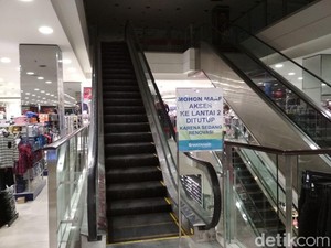 Matahari di Pluit Village Tutup 1 Lantai?