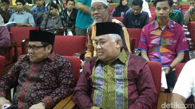 Muhaimin Iskandar dan Din Syamsuddin di Seminar Nasional Mahaguru Ulama Nusantara Zona NTB