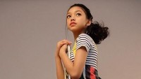 Artis-artis senior pun memberikan dukungan agar gadis cilik tersebut tetap berkarya dan menjadi oase di dunia hiburan Indonesia. (Dok. Instagram/aku_naura)