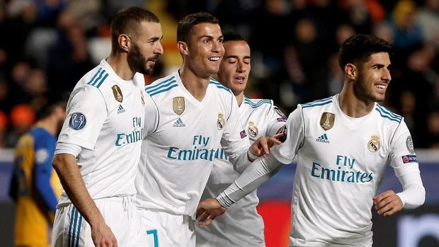 Cristiano Ronaldo yang bukan striker murni lebih produktif dibanding Karim Benzema.