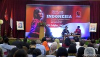 Menteri Keuangan Sri Mulyani Indrawati malam ini hadir sebagai pembicara dalam acara Projo Public Lecture di Jakarta, Rabu (22/11). PROJO adalah Organisasi Kemasyarakatan (Ormas) Pro Jokowi.