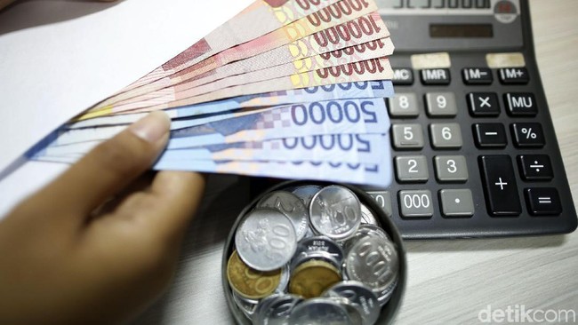 Pejabat Negara Ramai-ramai Lelang Harta Pribadi, dari Hermes Hingga Gucci