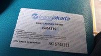 Bus Metrotrans yang menggantikan Metromini ini diuji coba seminggu dan penumpang digratiskan biaya tiket.Fotografer: Cici Marlina Rahayu/detikcom