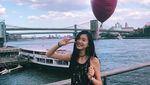 Foto: Liburannya Estelle Chen, Model China Termuda Victorias Secret