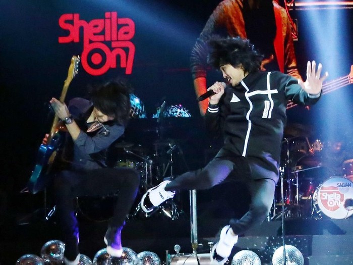 Sheila On 7 di Konser 5uper Group