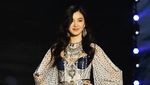 Foto: Liburannya Estelle Chen, Model China Termuda Victorias Secret
