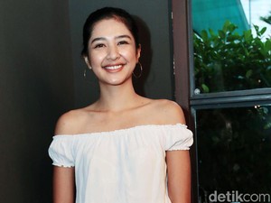 Sejak Kecil Mikha Tambayong Diajarkan Sudah Kerja Keras