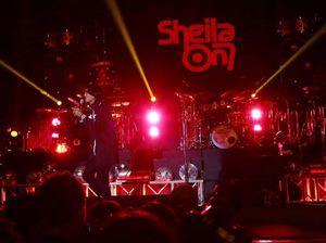 Lirik dan Chord Hingga Ujung Waktu oleh Sheila on 7