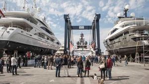 Foto: Kapal Yacht Mewah Diminati Kaum Milenial