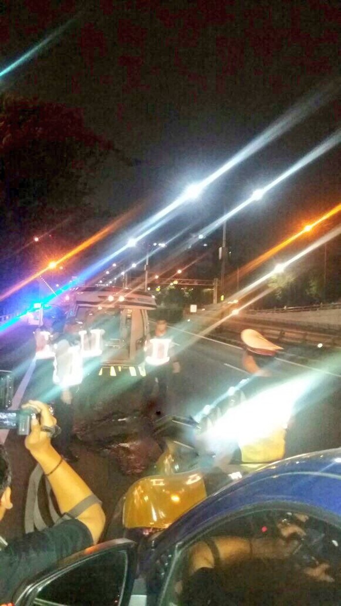 Diduga Penyeberang Jalan, Jenazah di Tol Tomang Dibawa ke RSCM