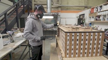 Total ada sebanyak 38 model yang digunakan dan masing-masing model membutuhkan waktu sebanyak satu minggu untuk dibuat.