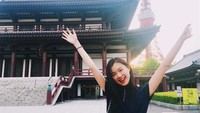Lewat Instagram, Estelle memuji keindahan Tokyo. Sudah 3 kali Estelle ke Tokyo dan tetap terpesona dengan kecantikan ibu kota Jepang ini. (@chen_estelle/Instagram)