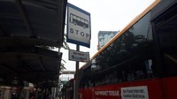 Bus dengan panjang sekitar 9 meter ini memiliki dua pintu di sisi kiri untuk mengangkut penumpang di jalan reguler. Fotografer: Cici Marlina Rahayu/detikcom
