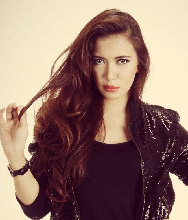 Lady Dhiana merupakan salah satu ilusionis berbakat dan juga seorang model, dia dikenal setelah menjadi finalis di acara The Next Mentalist. Foto: Twitter