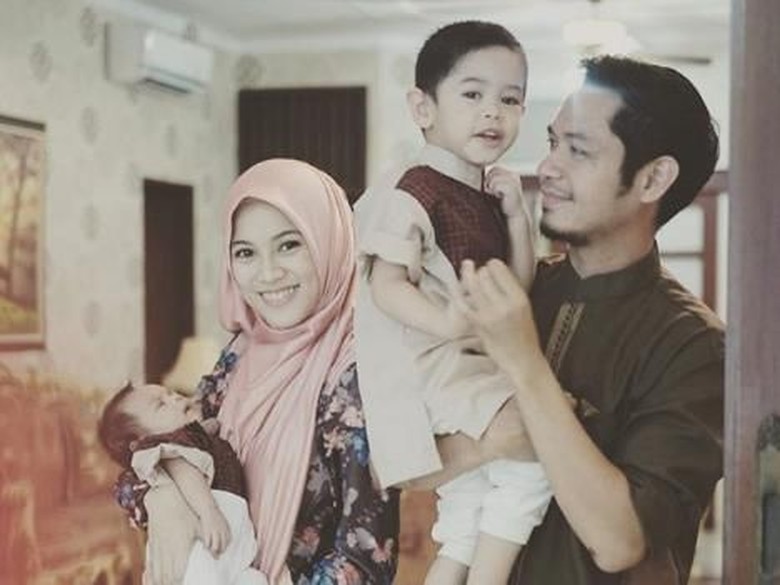 Bagaimana Dude Harlino-Alyssa Soebandono Jaga Keharmonisan? Bagaimana Dude Harlino-Alyssa Soebandono Jaga Keharmonisan?