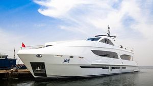 Foto: Mengintip Yacht Mewah Baru Milik Jackie Chan