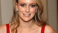 Claire Chambers adalah CEO Journelle, sebuah pengelola gerai yang menjual lingerie mewah di New York Amerika Serikat. Journelle menggandeng desainer untuk berbagai produk seperti lingerie, pakaian dalam dan berbagai aksesoris wanita. Istimewa/Ranker.