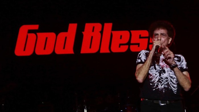God Bless di Konser 5uper Group