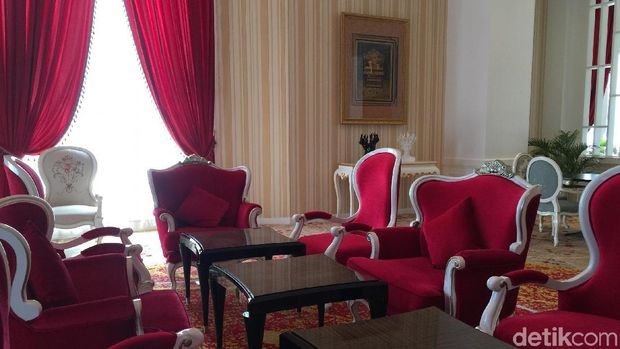 Ruangan Oval Lounge yang klasik dan glamour (Odilia/detikTravel)