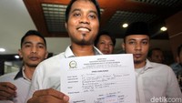 Novanto dilaporkan dengan dugaan pelanggaran etik terkait statusnya sebagai tersangka kasus korupsi e-KTP.