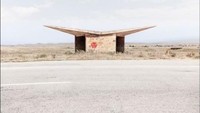 Pada saat itu saya benar-benar tidak memiliki alasan lain untuk bepergian selain proyek ini. Sungguh menyenangkan dan saya sampai di tempat yang tidak biasa saya kunjungi hanya karena halte bus, katanya (Dok. CNN Travel/Christopher Herwig)