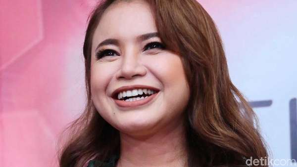Rossa Ceria Banget Nih! Rossa Ceria Banget Nih!