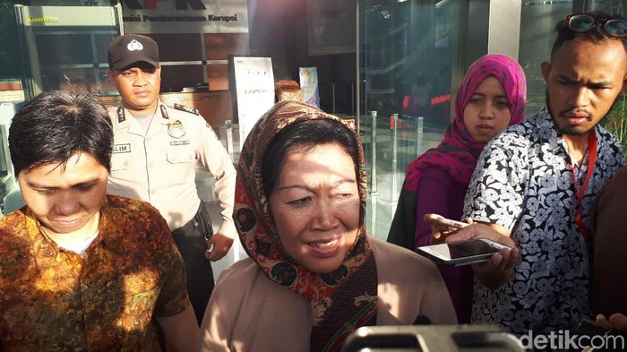 Diperiksa KPK, Eks Sekjen DPR Ditanya soal Setya Novanto