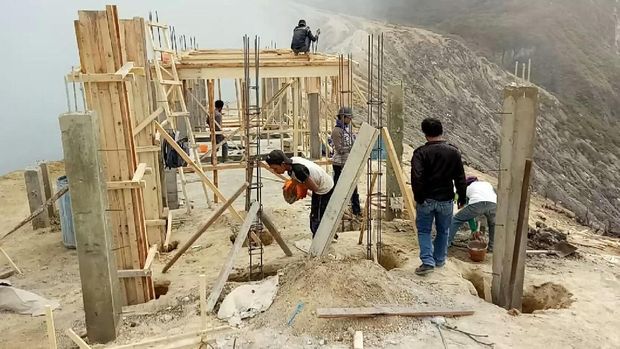 Infrastruktur yang telah dibangun di Ijen