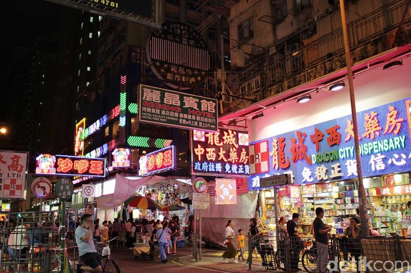 Foto: Pasar Malam Paling Instagenic di Hong Kong